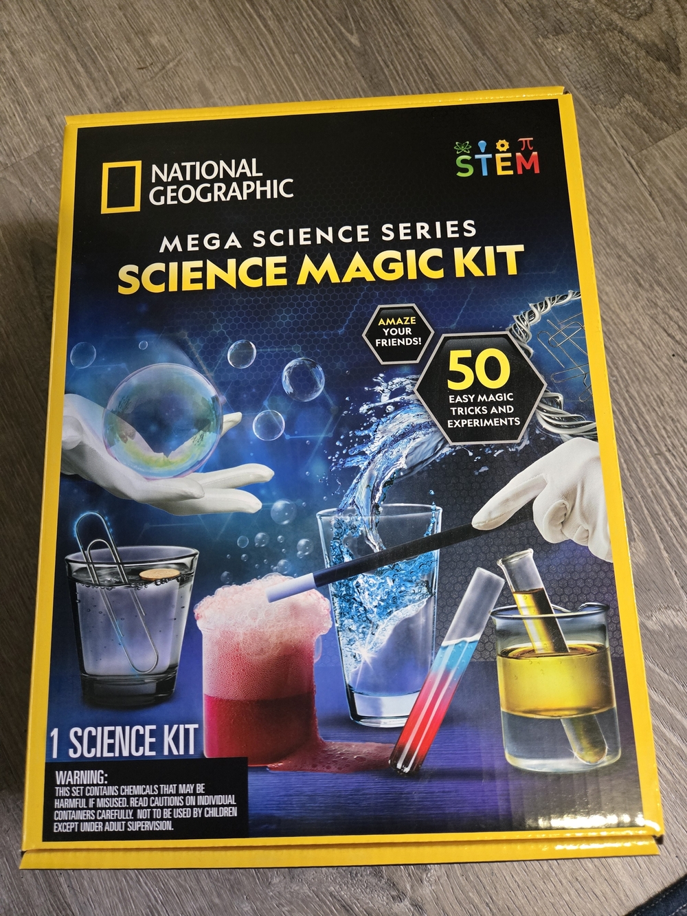 National Geographic Mega Science Series Science Magic Kit - Blue & Yellow